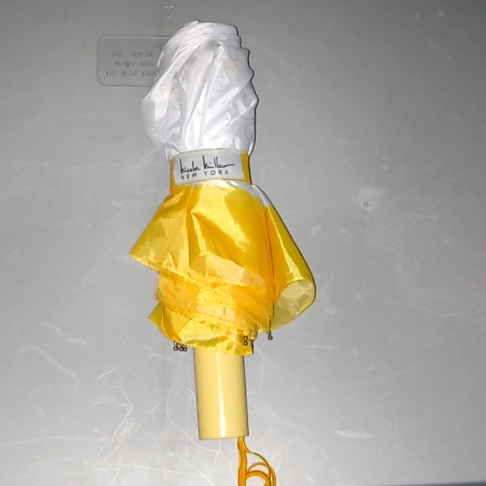 Nicole Miller flower umbrella